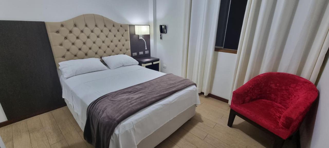 Hotel Imperio Real Trujillo Kültér fotó
