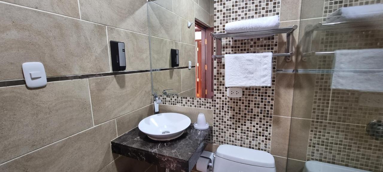 Hotel Imperio Real Trujillo Kültér fotó