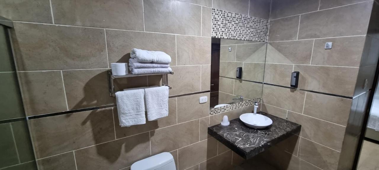Hotel Imperio Real Trujillo Kültér fotó